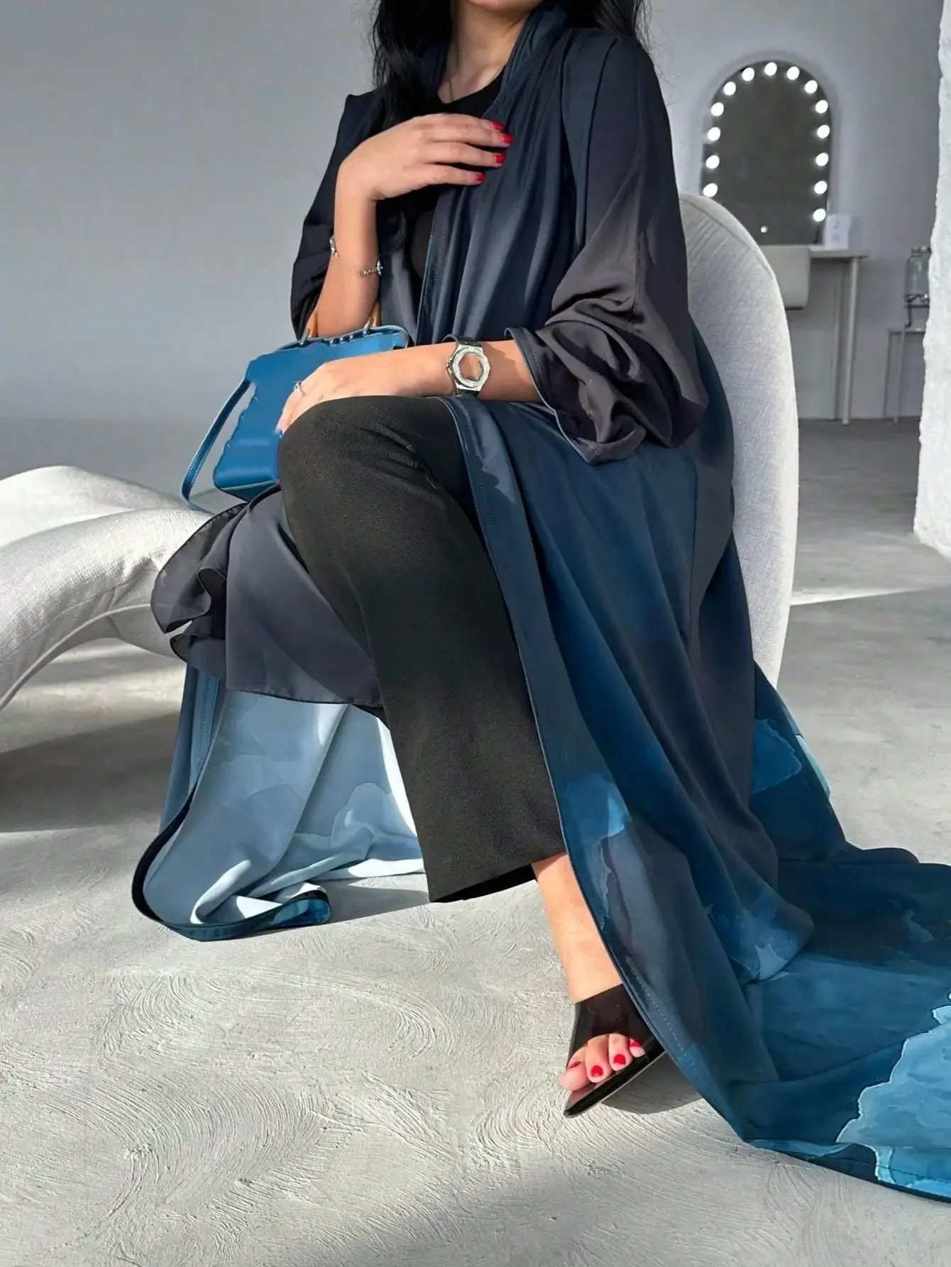 

Новинка 2025 года, элегантный халат Абая на Ближнем Востоке с принтом тай-дай, свободное традиционное платье с открытой передней частью, турецкая верхняя одежда, цельный шарф без комплекта