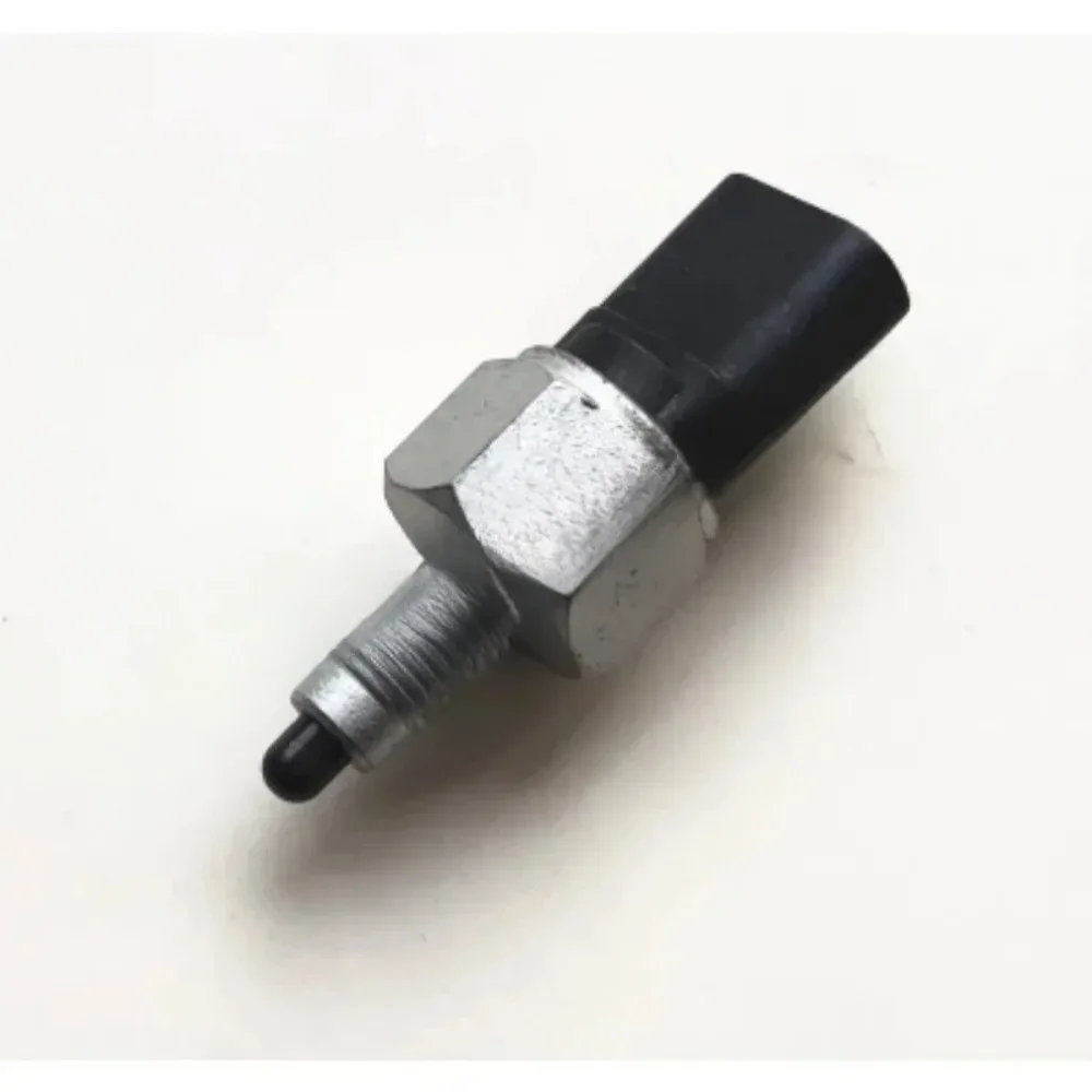 

1.5T 6 Speed Manual 1pc Genuine Reverse Light Switch for Roewe 350 MG5 MG6 GT