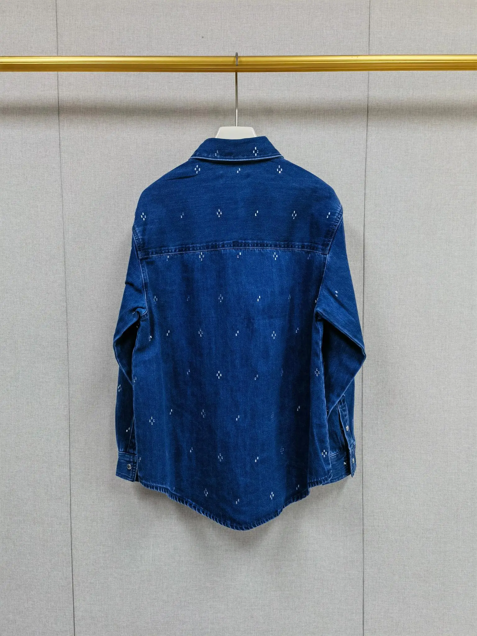 

Spring New 2026 Blue Denim Shirt Women's Diamond Decoration Long Sleeved Ladies Turn-Down Collar Loose Blouse Top