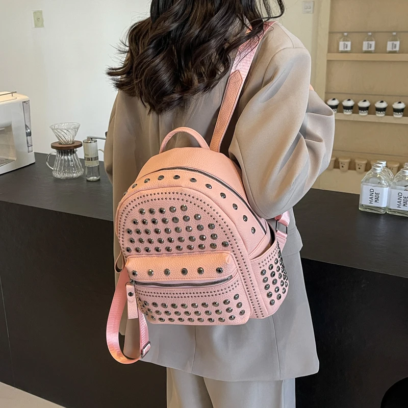 2024 Fashion Woman Backpack Leather Female Backpacks With Rivet School Bags Backpacks for Teenage Girls Travel Back Pack Mochila