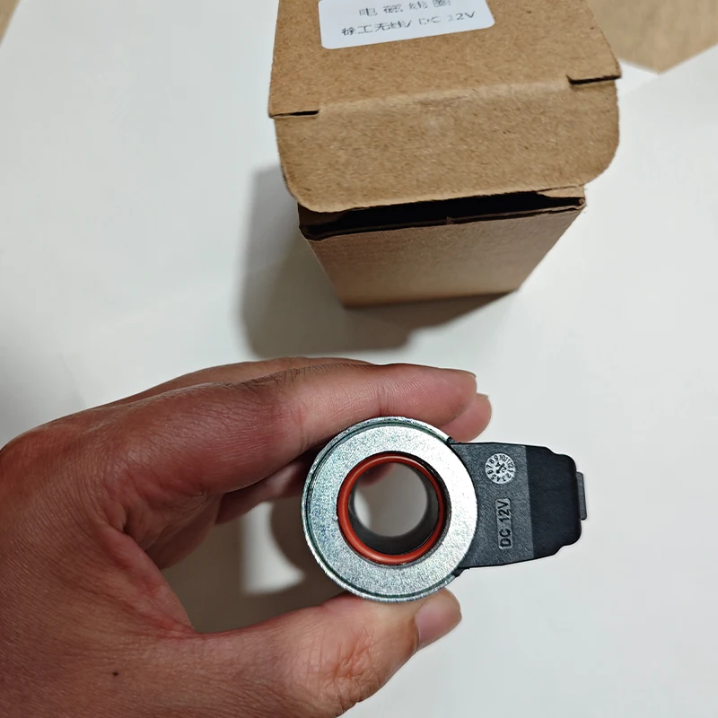 Detalle 3 de Electroválvula Sany XCMG Hidráulica