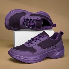 

Мы покупаем новые пары стильных флисовых повседневных туфель с широким носком. Пара кроссовок для бега, женские и мужские кроссовки.