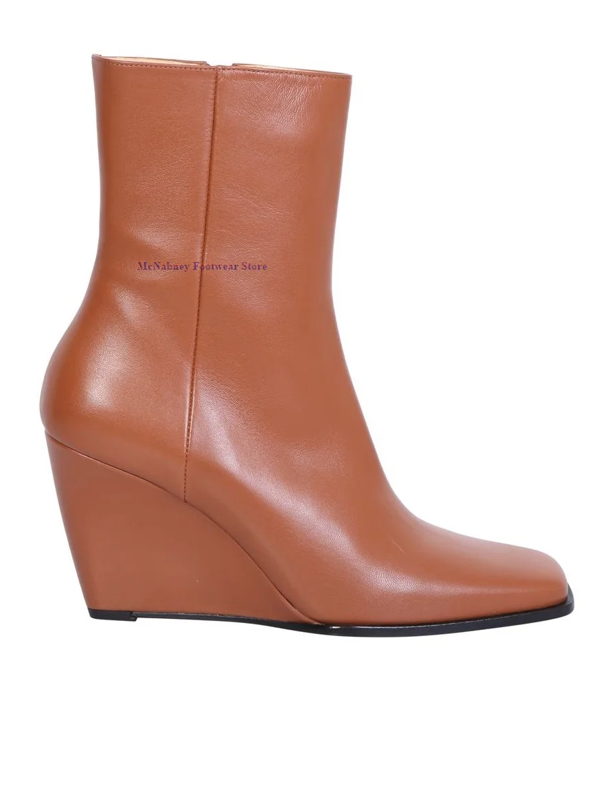 

Сапоги. Женские сапоги на высоком каблуке с острым носком. Коричневые ботильоны на танкетке. Маленькие ботильоны. Носимые в течение всех сезонов. Высококачественное ощущение.