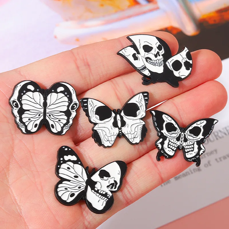 skull buterfly Moth insect rooch Vintage Animal Pins Gift For Women Crystal Alligator Metal Broach Jewelry