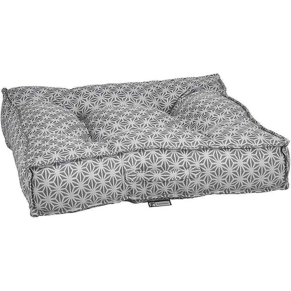

Medium-Size Metallic Bed Frame in Mercury Finish