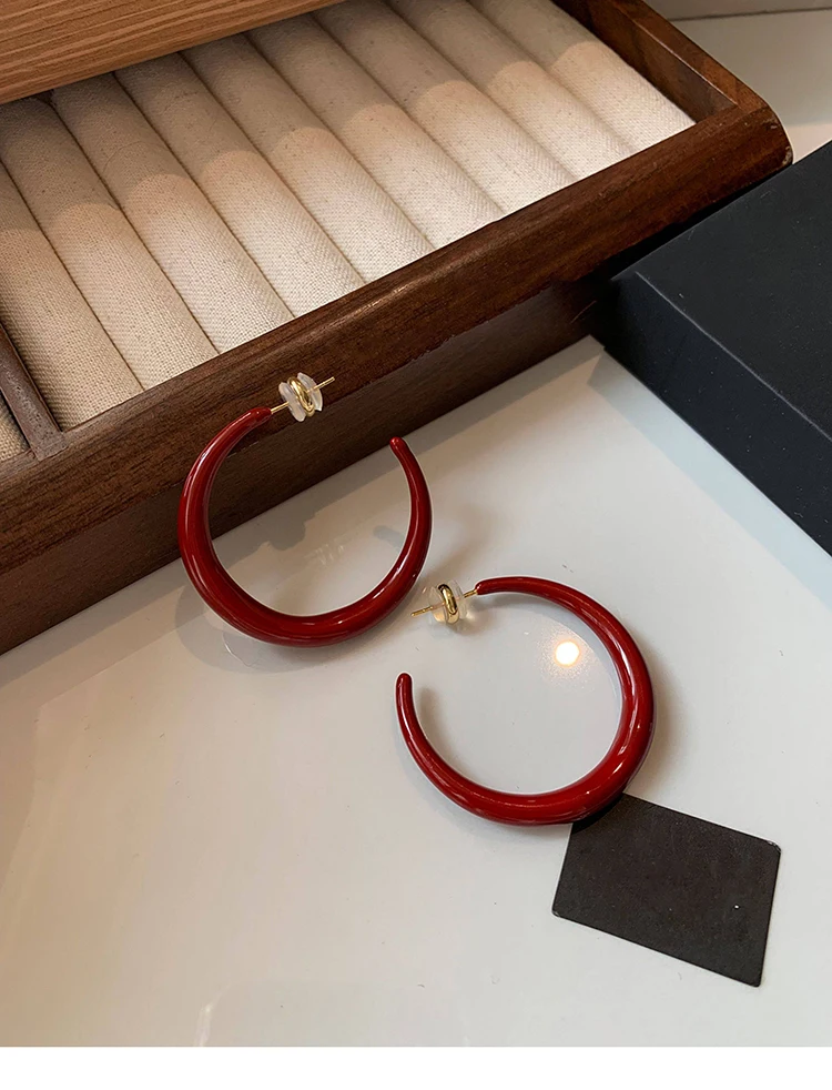 2026 Neujahrs-Ohrringe in Weinrot mit Emaille, C-förmig, europäischer und amerikanischer Stil, schlichte Accessoires für Damen – Detail 17