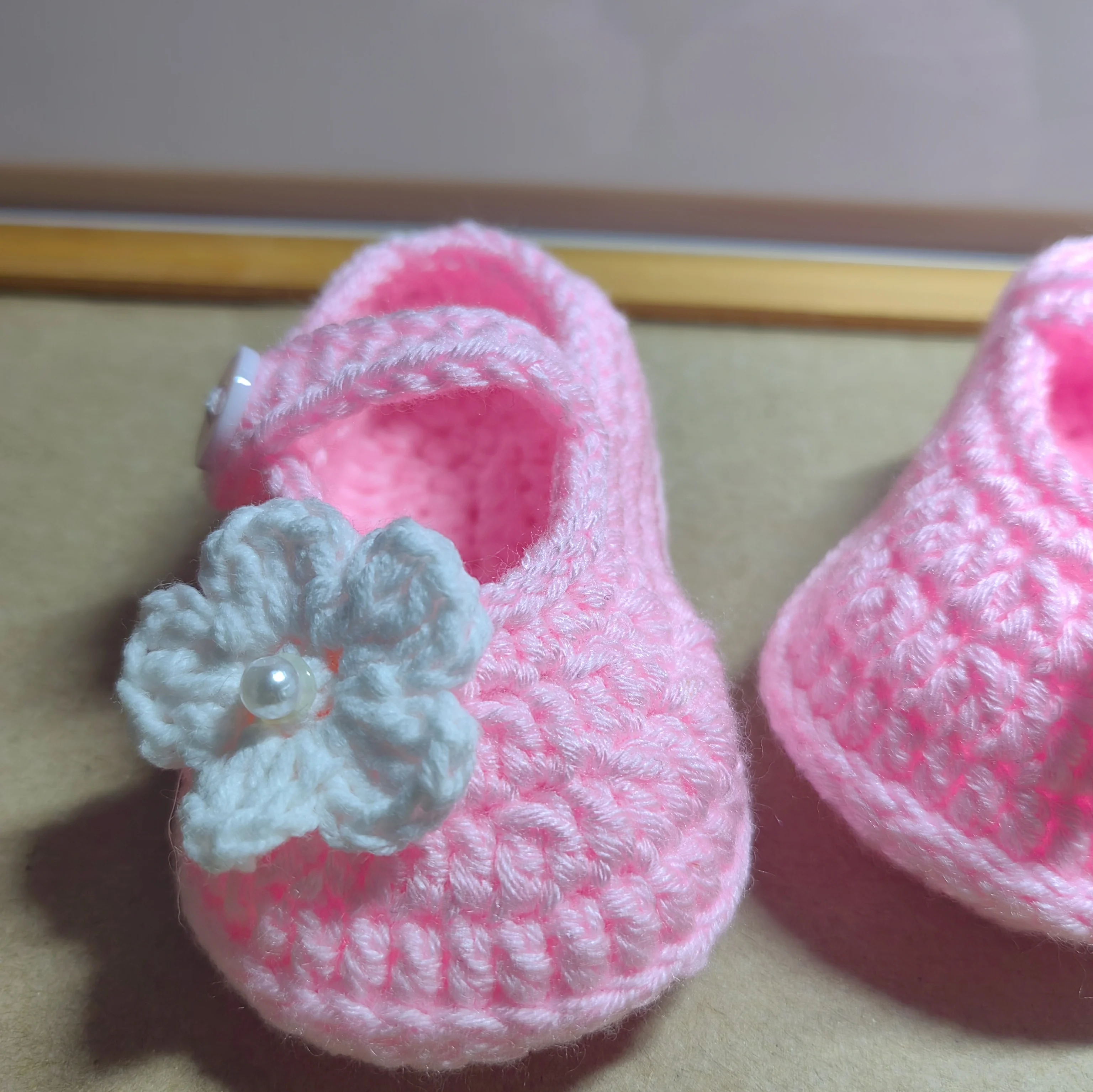 Hand Knitted Baby Newborn Shoes Pure Cozy Soft Material Infant Footwear for Boys And Girls