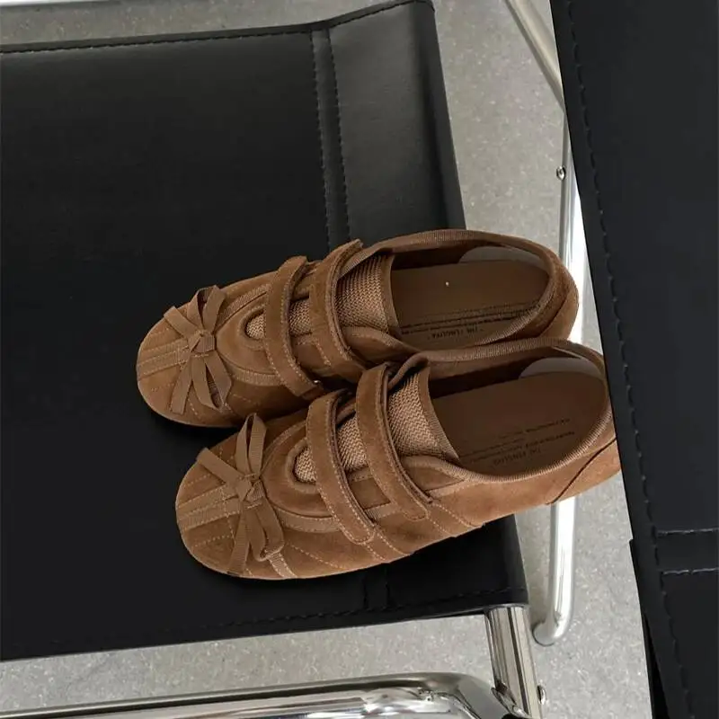 

Корейская версия туфель Мэри Джейн: модные повседневные спортивные туфли на плоской подошве с бантом и круглым носком, балетки.