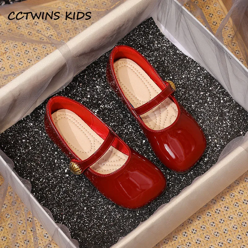 Girls Princess Shoes 2023 Spring Fashion Mary Jane Dress Dance Baby Kids Sandals Ballet Brand Patent Metal Soft Sole Red Flats