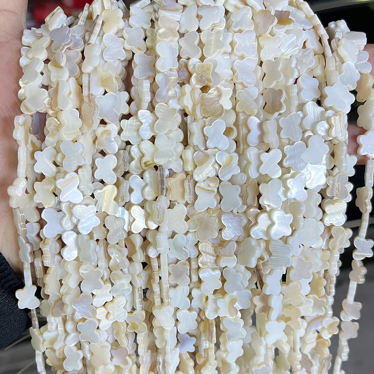 Natürliche Muschelperlen in Form von vierblättrigem Kleeblatt, Stern und Herz, lose Abstandsperlen für die Schmuckherstellung, DIY-Armband- und Halskettenzubehör. – Detail 3