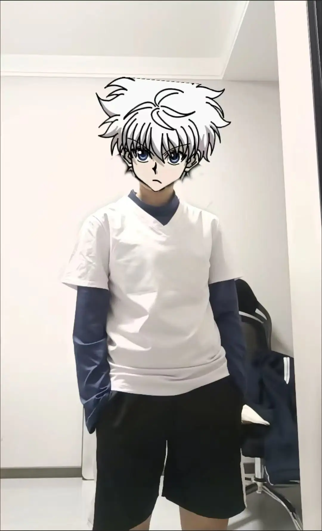 

В наличии: Костюм для косплея Килуа Золдик (Hunter × X Hunter), футболка, полный комплект, парик. Новинка 2026 года к Хэллоуину и Рождеству.