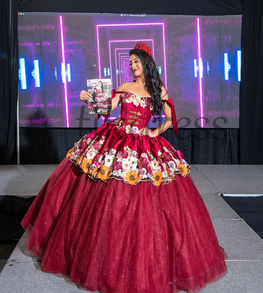Vestido rojo de lujo para quinceañeras, Vestido de flores coloridas brillantes, Vestido de fiesta Xv Años, Vestido de princesa dulce 16, Charro personalizado, 2025
