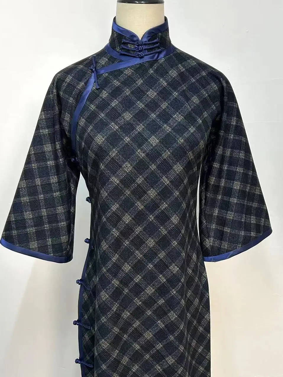 

Yunhua New Chinese Sle Plaid Women's National Sle Stand Collar Seven Sve Slimming Artistic Sle Dr