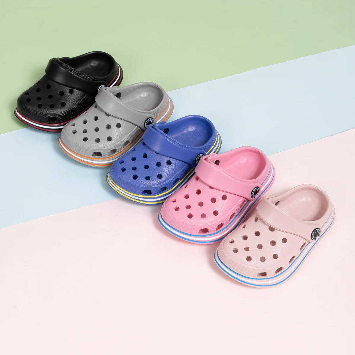 

Summer Kids EVA Sandals Ultra Light Beach Water Sports Slippers for Boys Girls Comfortable Soft Anti-Slip Sole Garden Shoes