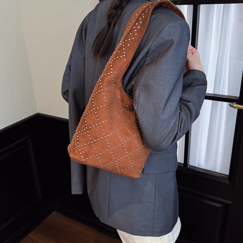 حقيبة يد نسائية جلدية عصرية راقية حقيبة كتف كلاسيكية فاخرة ملابس كروس يومية