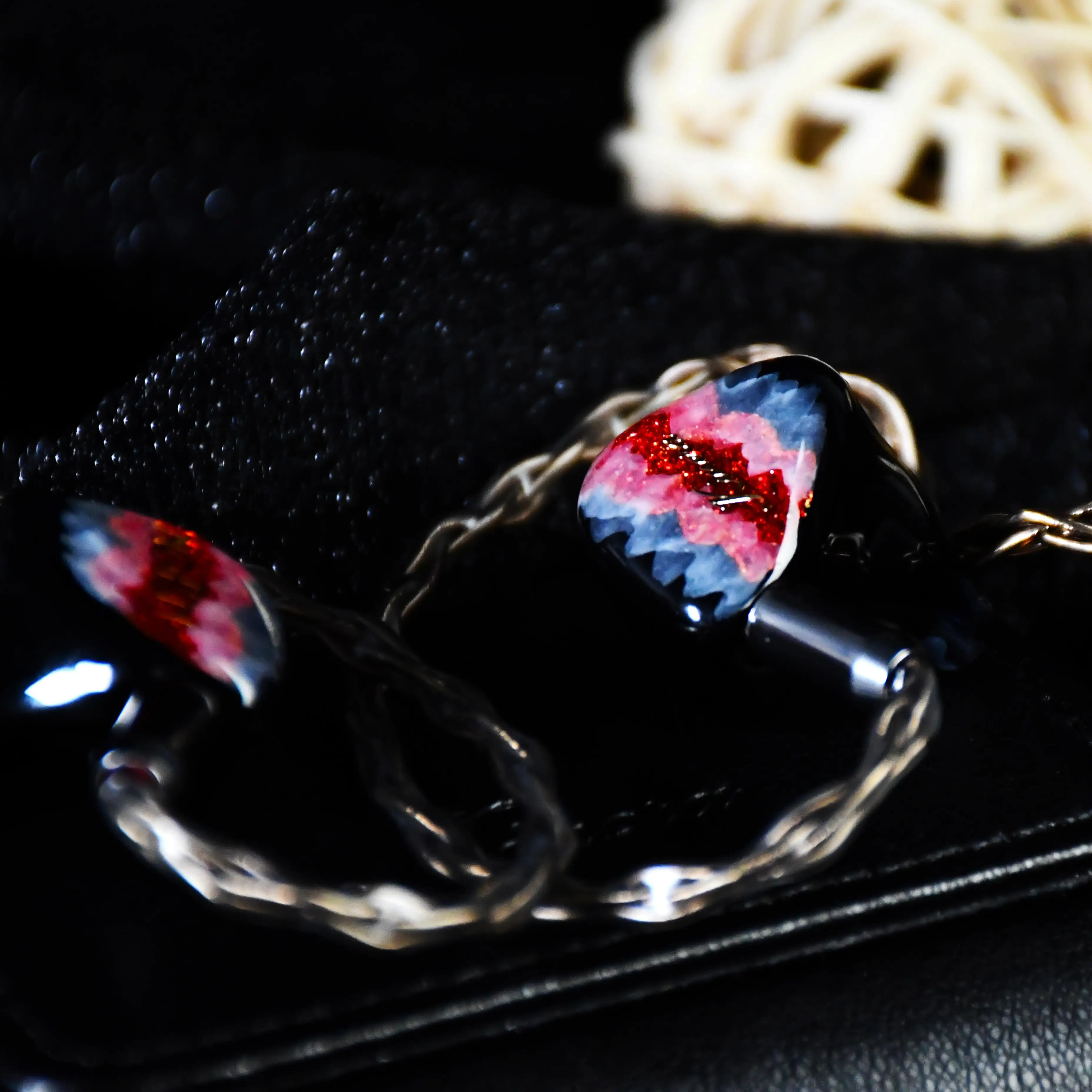 سماعات كينيرا نورون 4BA + 1DD شاشة هجينة HiFi داخل الأذن سماعات موسيقى عشاق الصوت سماعات أذن 0.78 2pin سماعة كابل قابلة للفصل