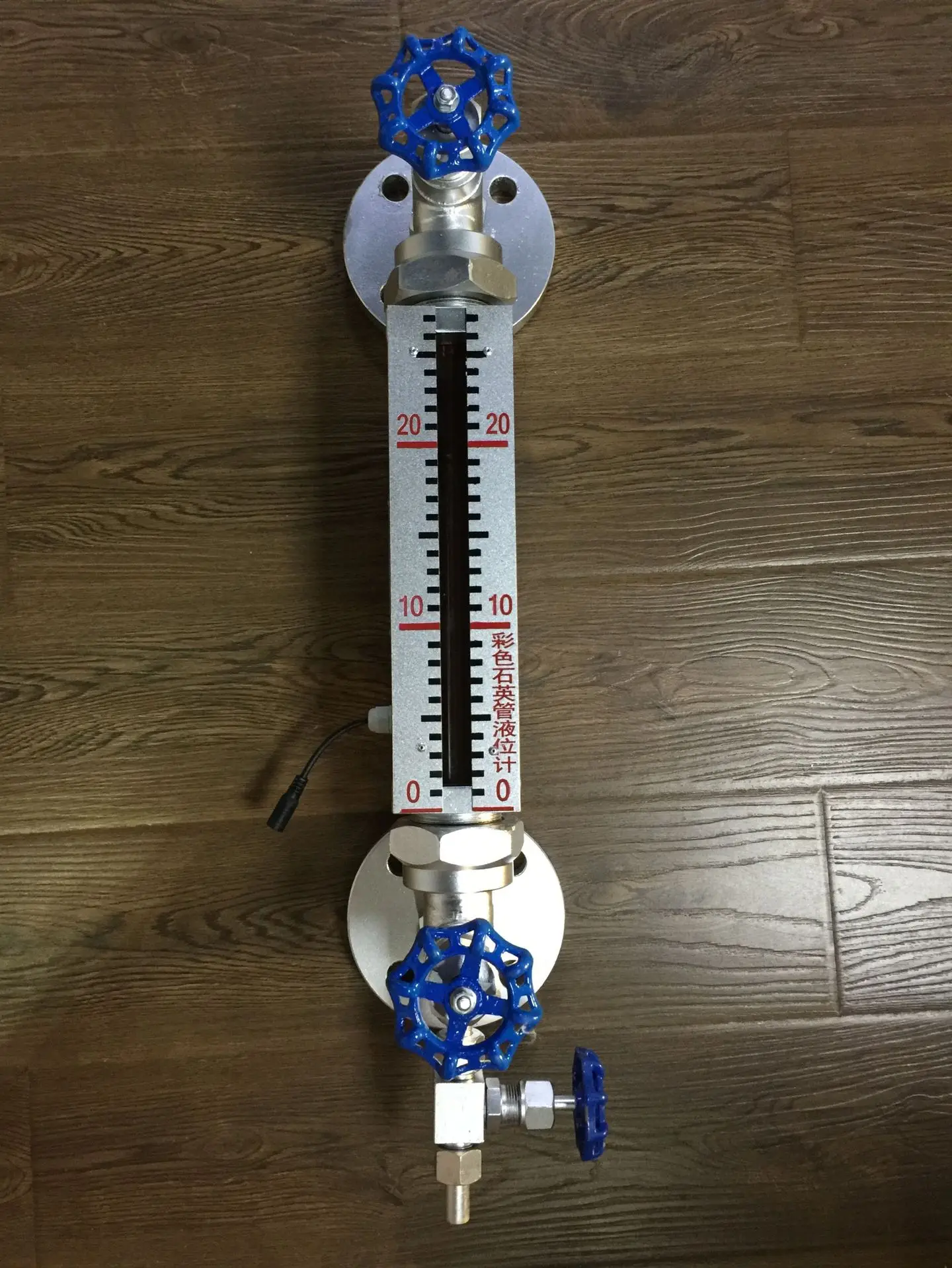 Quartz tube level gauge center distance 440MM pressure 10MPA DN25 with lamp source 450 degrees