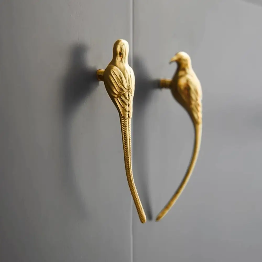 

Creative Gold Magpie Brass Handle Personalized Portable Wine Cabinet Drawer Retro Minimalist Closet Door Handle