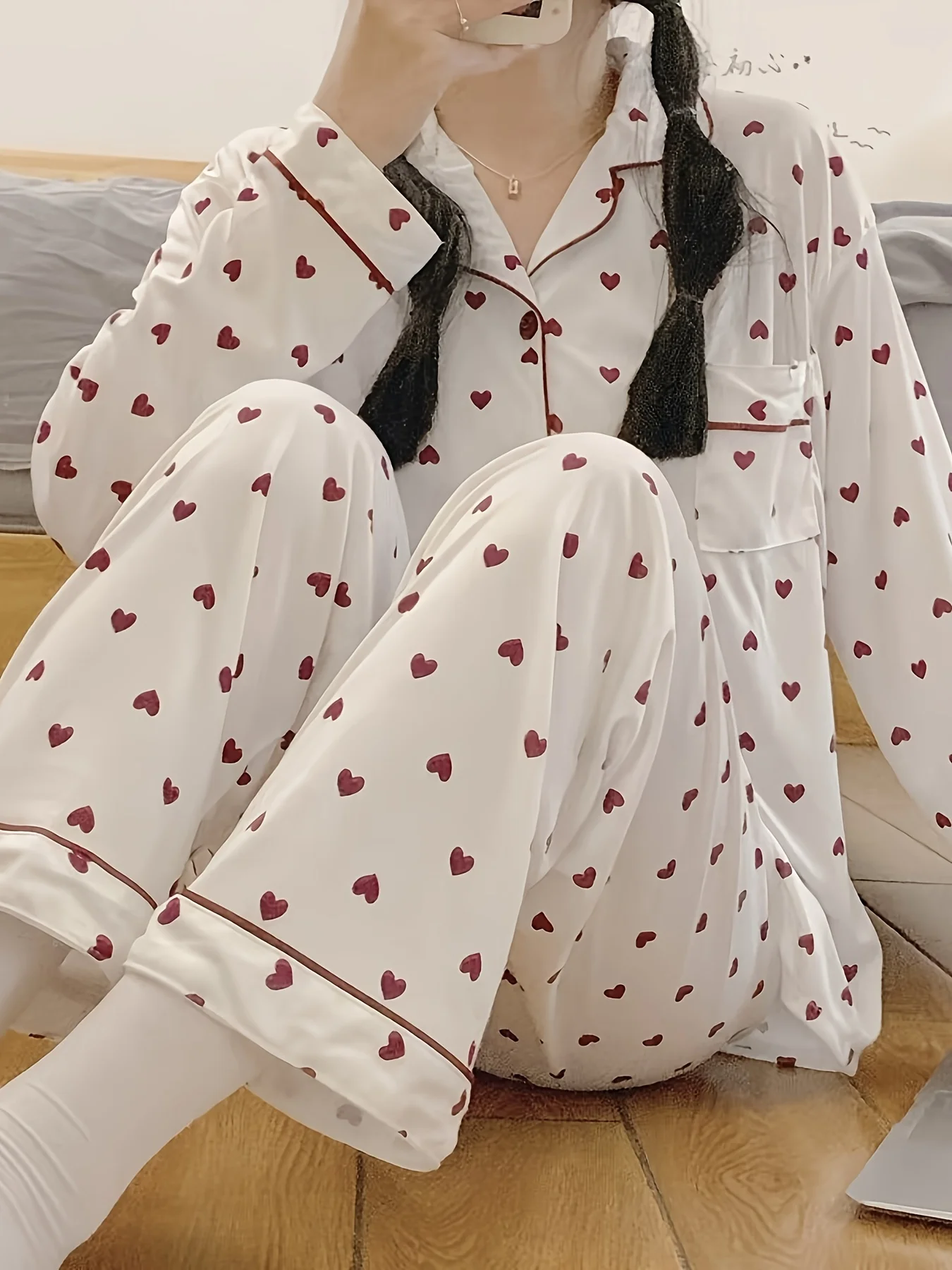 

Новый женский осенне-зимний пижамный комплект из 2 предметов — цельномерный принт в стиле сердца, дизайн кардигана, приятный для кожи, свободный, удобный