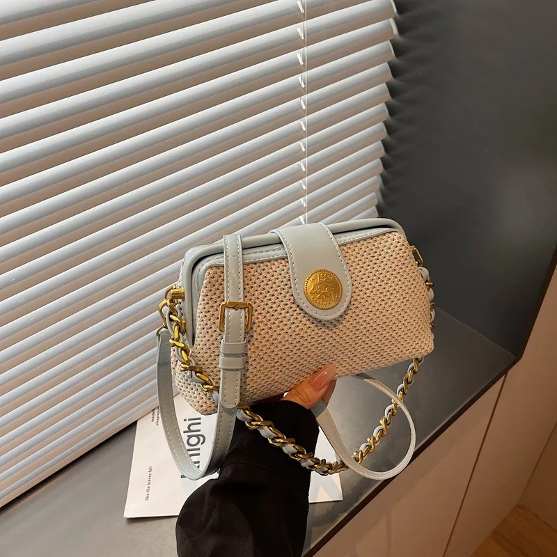 New Retro Trendy Single Shoulder Bag for Women, Autumn Simple Casual Niche Fashion High-End Versatile Crossbody Bag