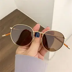 Retro Vintage yuvarlak güneş gözlüğü Metal çerçeve güneş gözlüğü moda açık UV400Protection Shades gözlük sürüş balıkçılık gözlük