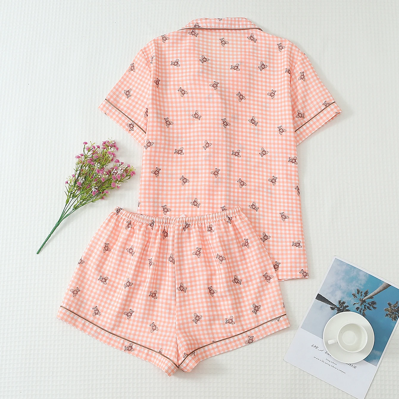Two-Piece Comfortable Orange and White Plaid Bear Print Lapel Button-Down Short-Sleeve Top with Pockets and Bow Shorts, Spring and Summer Women's Pajama Loungewear Set Suitable for Home Use