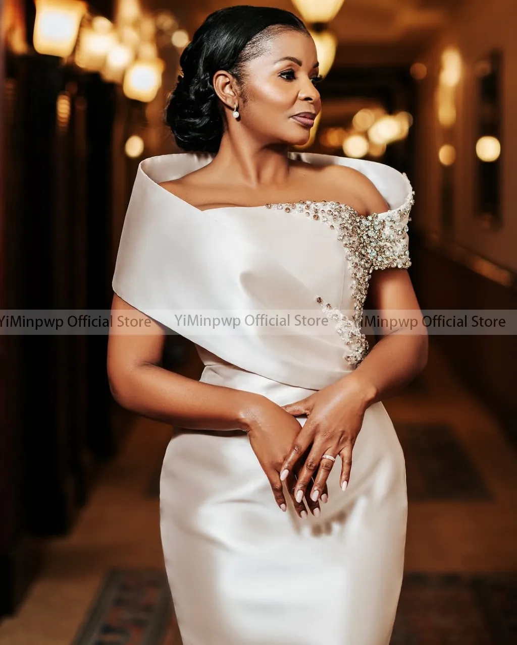 Satin Mother of the Bride Dress For Wedding Off Shoulder Straight Rhinestone Satin Wedding Guest Dresses Floor Length Customized