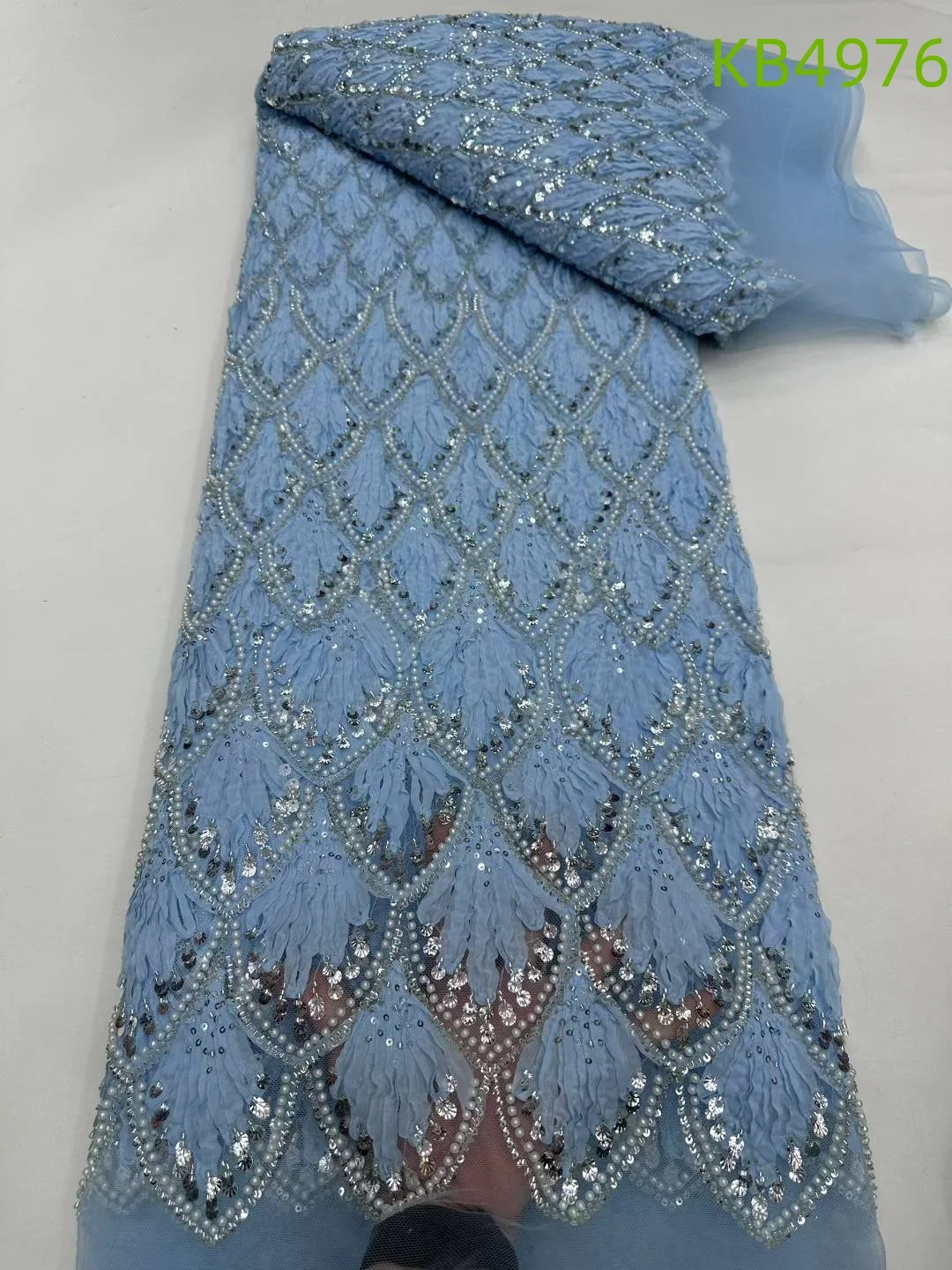 

2025 Luxury African Luxury Fabrics Glitters Plus Beads Tulle Lace Fabrics With Sequins French Mesh Lace For Sewing KB4976