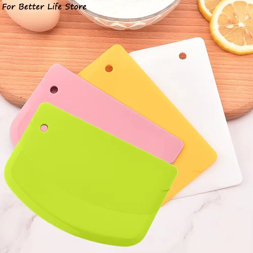 1Pc 20G 4 Colour Plastic Dough Knife Cutter Cake Cream Spatula Butter Batter Scraper Decorating Plain Smooth Edge Baking Tools