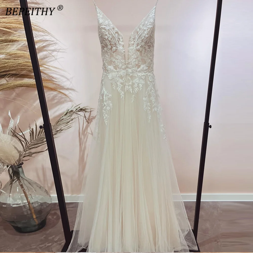 BEPEITHY Champagne Backless A Line Boho Bride Wedding Dresses Spaghetti Straps Sleeveless Summer Pleats Lace Bridal Gown 2023