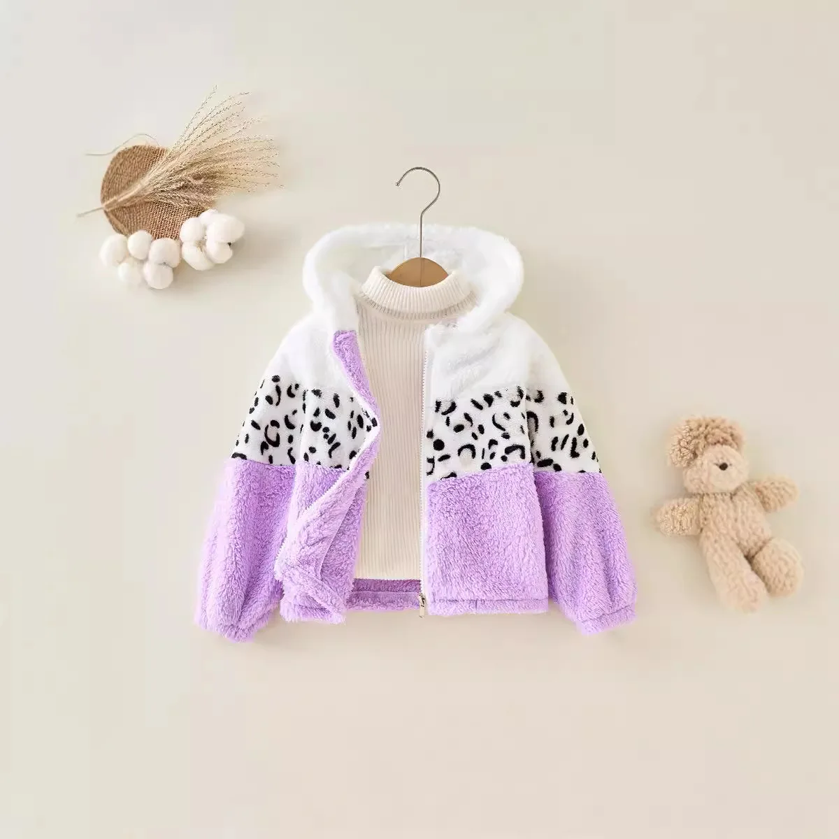 2026 Girls Winter Fleece Jacket Leopard Print Long Sleeve Zipper Closure Thick Warm Top Casual Versatile Kids Outerwear 90-130
