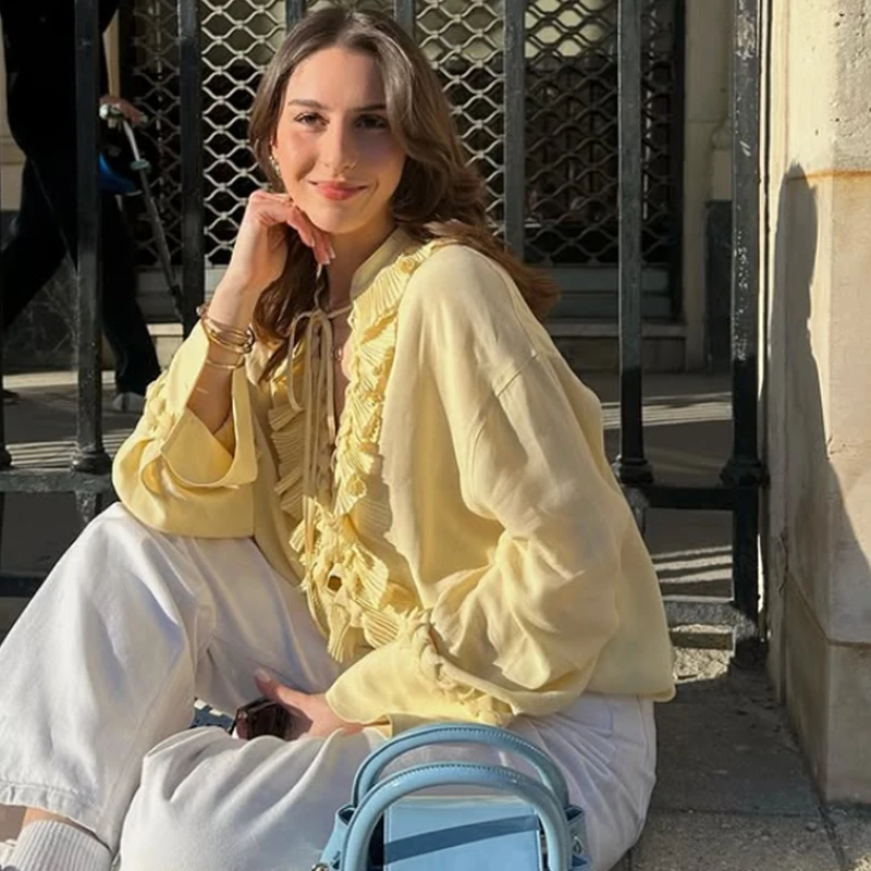 เสื้อผู้หญิง HXAO แบบระบายสีเหลือง เสื้อแขนยาวผูกเชือก ผ้าลูกไม้ เสื้อแฟชั่นฤดูใบไม้ร่วง ไซส์ใหญ่ ดีไซน์หรูหรา