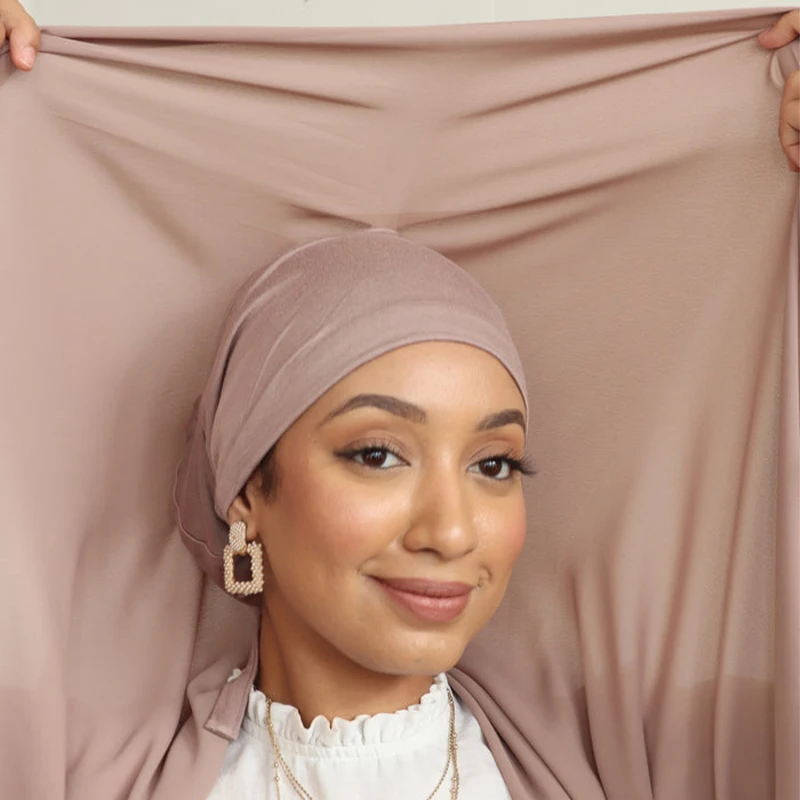 Nuovo design Hijab istantaneo hijab in chiffon elastico pesante spesso di alta qualità con sottosciarpa hijab interna