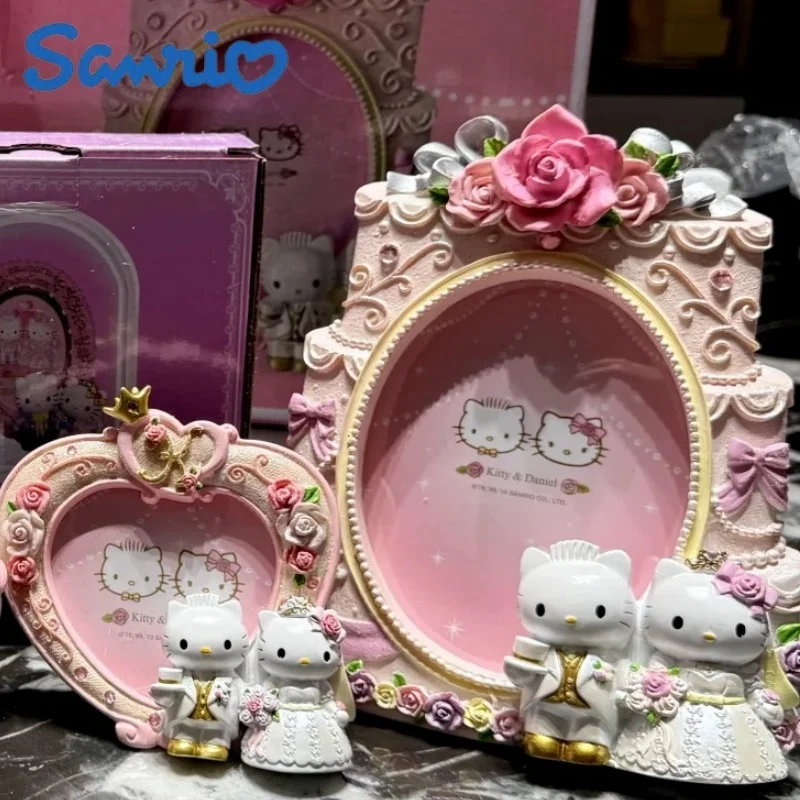 

Kawaii Sanrio Hello Kitty Vintage Violin Resin Photo Frame Picture Frame Kids Gifts Valentine's Day Gifts Decorative Ornaments
