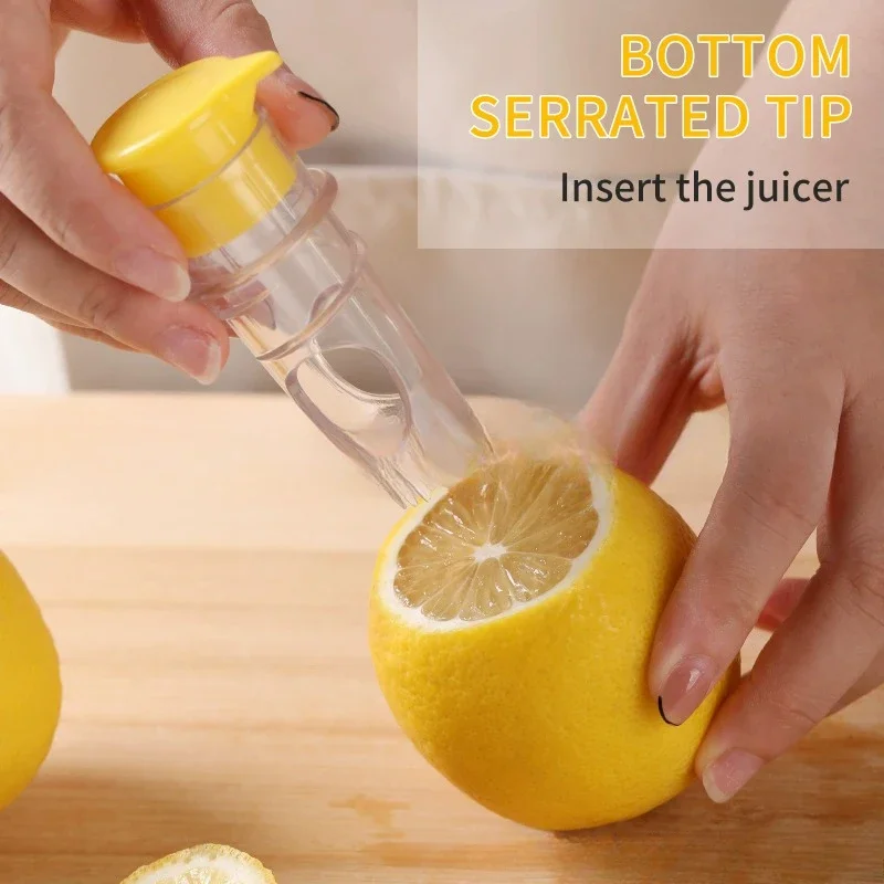 2PCS Lemon Squeezer Plastic Resuable Lightweight Juices Reamer Washable Manual Juices Portable kitchen Reamer Built in Filter