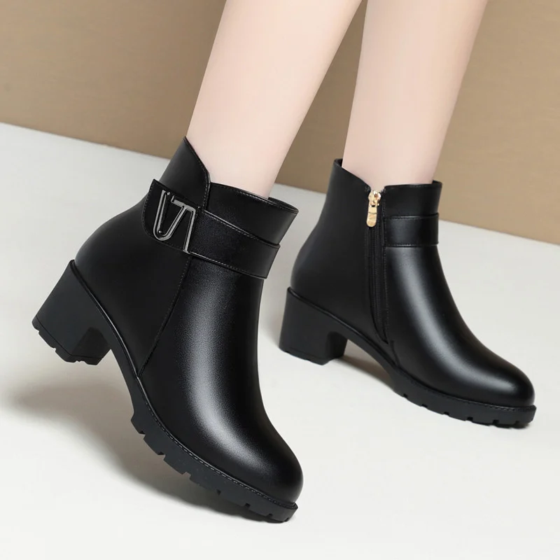 Comfort Soft Leather Women Round Toe Zipper Anti-slip Middle Heel Short Boots Winter Warm Thick Wool Thick Sole Snow Boots