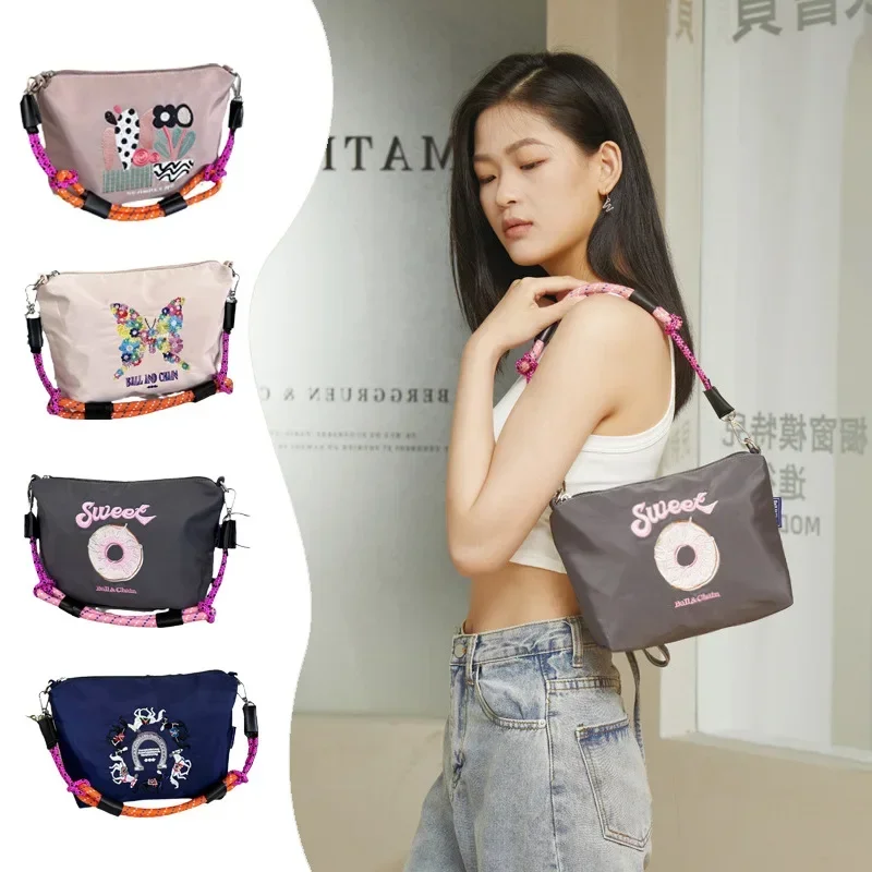 Japanese Embroidered Shoulder Bag Ten Thousand Stitches Niche Design Fresh Fashionable Large Capacity Casual Crossbody Bag