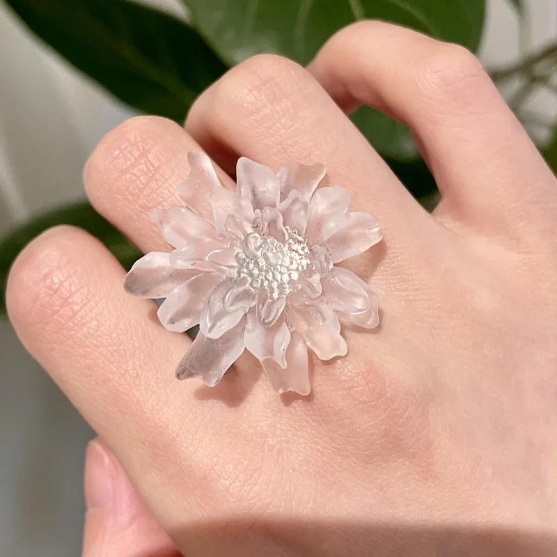 Trendy Translucent Frosted Acrylic Resin Three-dimensional Plant Flower Large Finger Ring For Female Fashion Charm Jewelry Gifts