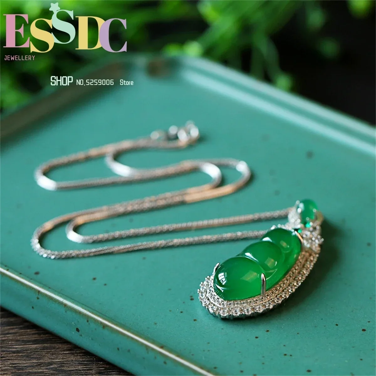 S925 Silver Luxury Inlaid Kidney Bean Rich And Noble Green Jade Pendant Women's Imperial Necklace Natural Ornaments  Fashion