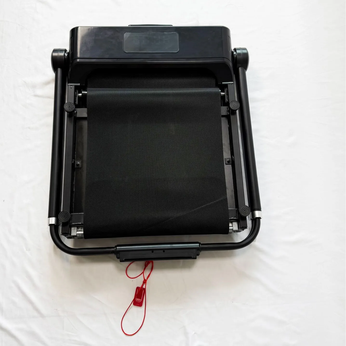 

Плоская беговая дорожка для домашнего использования, маленькая мини-складная бесшумная электрическая сталь, двигатель мощностью 0,75 л.с., светодиодный дисплей, гарантия 1 год