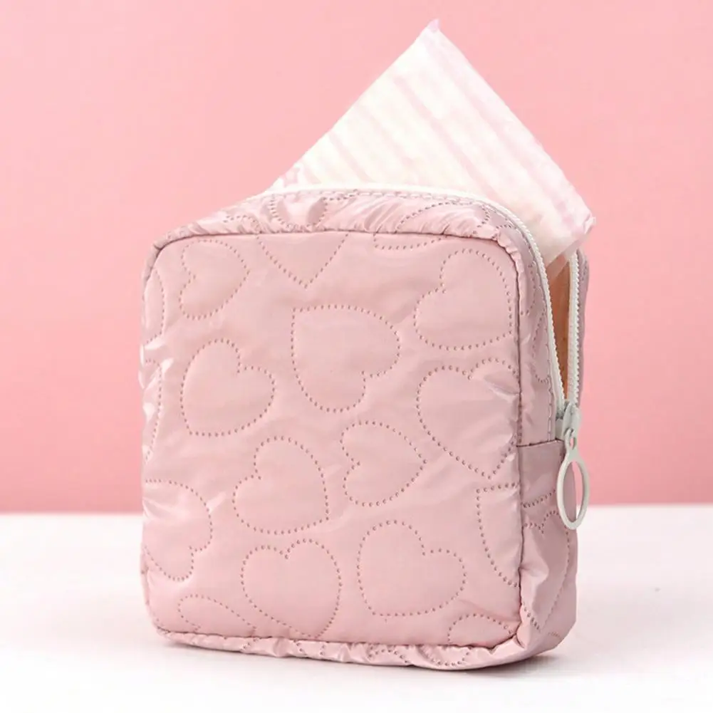 Electronic Accessories Pouch Heart Pattern Mini Cosmetic Bag with Zipper Closure for Napkin Phone Storage for Jewelry for Travel