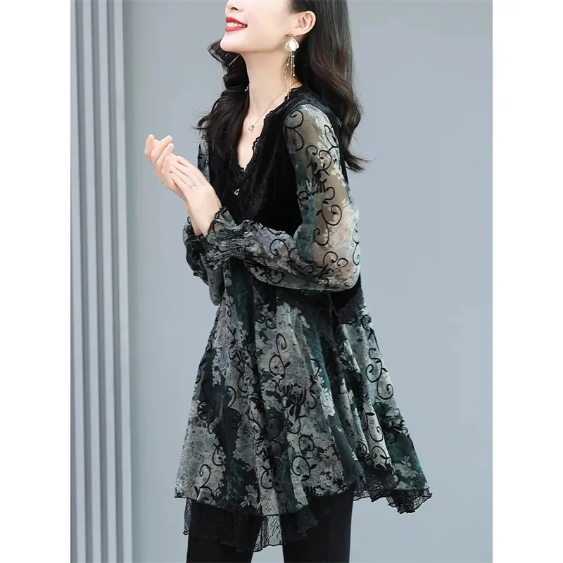 Chiffon Female 2023 Spring Clothes Loose Velvet Splicing Foreign Style V-neck top High-end Fashionable Temperament Small Shirt X