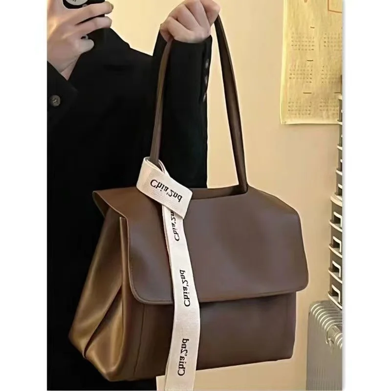 Bolso de mano de gran capacidad para mujer, bolso cruzado de moda versátil, bolsos de hombro de viaje simples de alta calidad, nuevo estilo