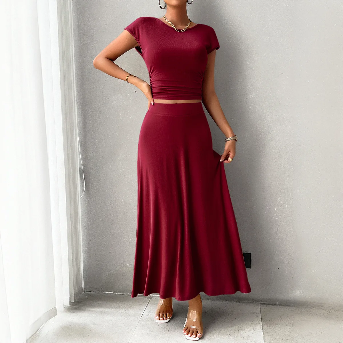 2025 Spring and Summer Short-sleeved Women's Round Neck Slim Fit Solid Color Short-sleeved Top A-line Maxi Skirt Suit