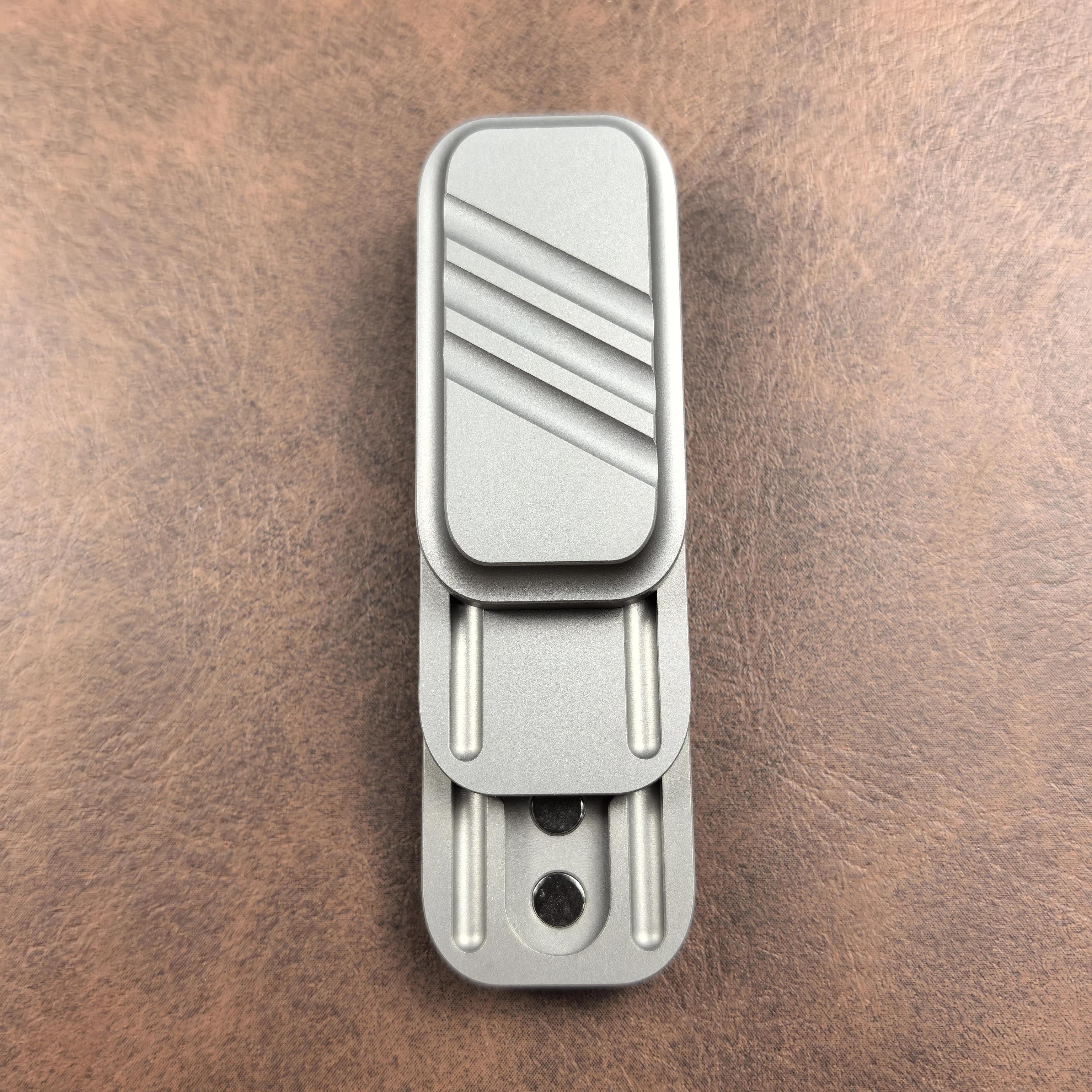 Liga de titânio tc4 li yi açúcar edc brinquedo de compressão mecânica magnética camada intermediária confortável sensação de mão elástica