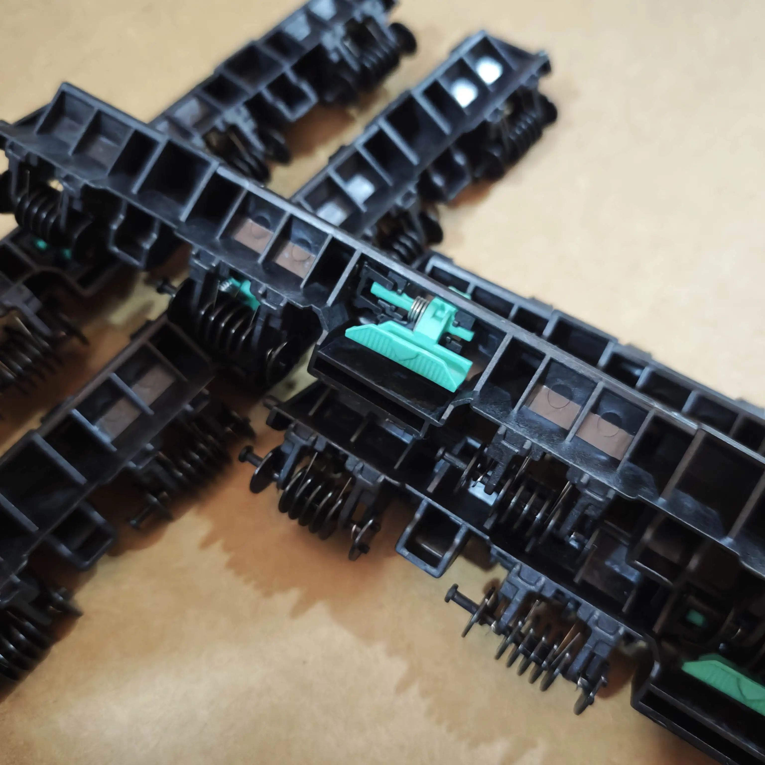 

5PC Fuser Guide Delivery for Canon MF4410 MF4710 MF4752 MF4890 MF4779 MF4712 RC2-9483-000 RC2-9484-000