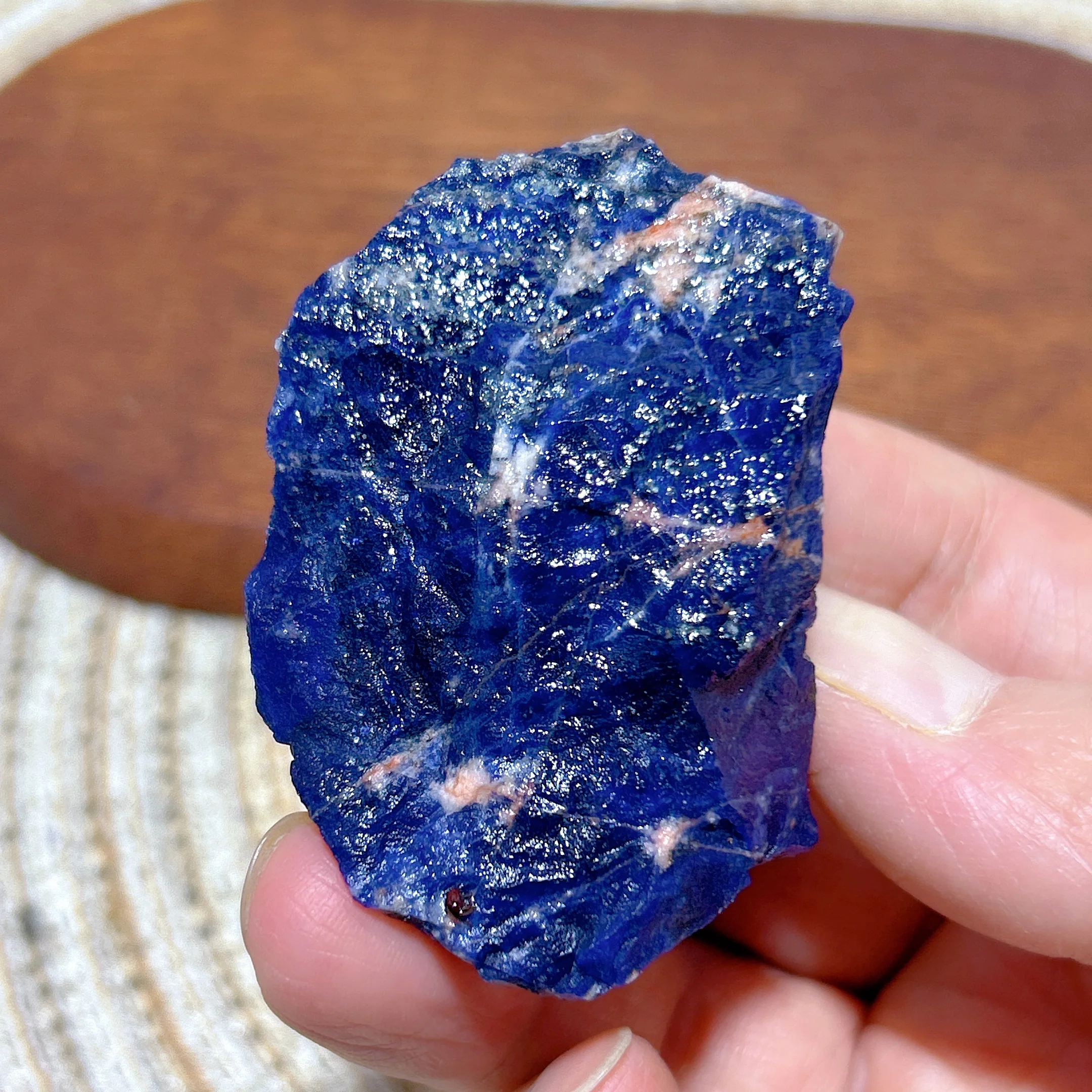 

Healing Natural Crystal Sodalite Raw Stone Bounding Specimen Reiki Mineral High Quality Gemstones Precious Home Decoration Gift