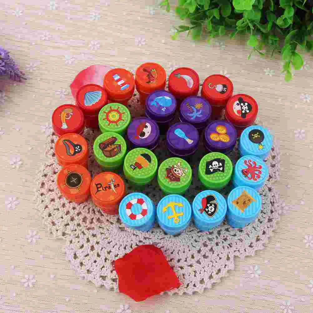 26 Pcs Pirate Pattern Seal Stamper Set Cartoon Pattern Plastic Toys for Kid Crafts Paper Drawing Play Party Favor