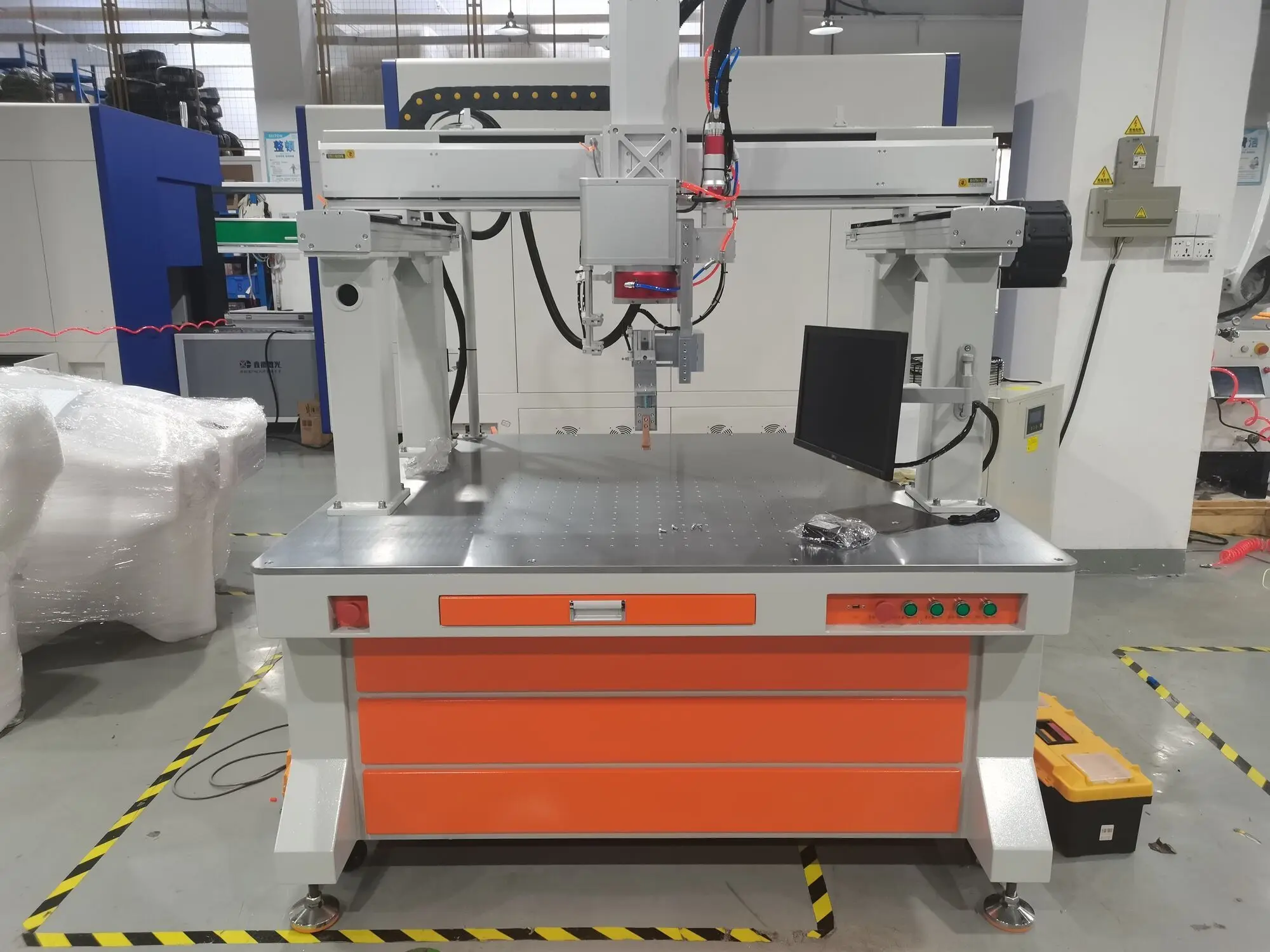 1500W-6000W Gao CNC Automatic Welding Hine With Fiber Laser Generator