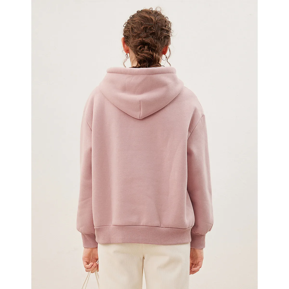 LOUIS YAO 2024 Winter Collection with Velvet Thickened Hoodie Women's Hoodie Cartoon Character Pattern Long Sleeve Top